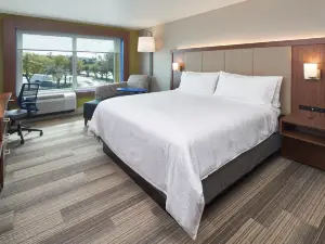 Holiday Inn Express & Suites DORAL - MIAMI by IHG