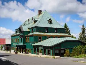 Hotel Zelený Dům