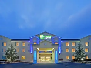Holiday Inn Express & Suites READING AIRPORT by IHG