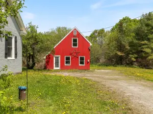 Ski & Stay Montpelier 4br Home Sleeps 8 4 Bedroom Home