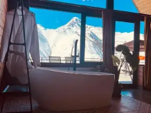 Kera Cottages Kazbegi