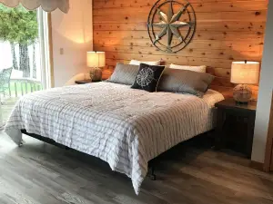 Waterfront Vacation Home Directly on Hubbard Lake - East Shore