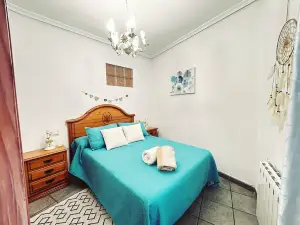 Apartamento en Centro de Bogarra con Vistas al Pueblo y Montaña