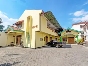 Spot on 91356 Hotel Mustika 2 SyariahNearAlun-Alun Blora