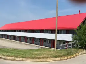 Economy Inn of Holland