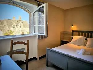Le conquérant - Chambres meublées - Barfleur