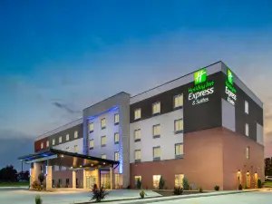 Holiday Inn Express & Suites ST PETERS by IHG
