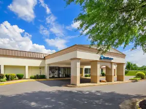 Best Western Leesburg Hotel  Conference Center