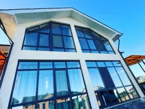 Дом (150 m²) с 5 спальней(-ями) и 3 ванной(-ыми) комнатой(-ами) в районе Корумду