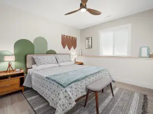 Groovy In-Laws Suite