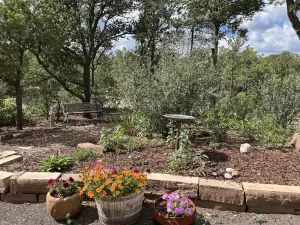 Hiking, mt Biking, 44 Acres to Explore, 20 Min Outside of Santa Fe