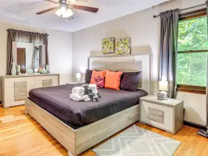 Group Getaway: Spacious Home in Stone Mountain!
