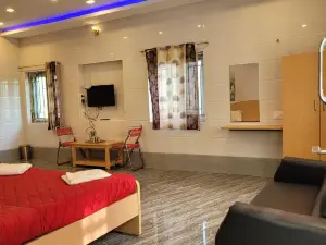 Sri Silver Inn