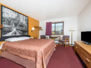 Super 8 by Wyndham Front Royal