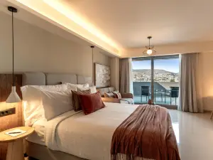Zeus Piraeus Grand