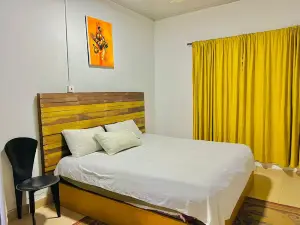 E-Town City Guest House