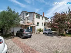 Triple Room Mrljane 327a
