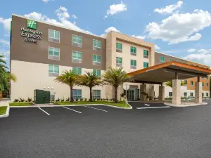 โรงแรมฮอลิเดย์อินน์เอ็กซ์เพรสแอนด์สวีทส์ดีแลนด์ใต้ บาย IHG