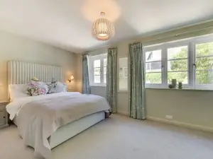 2 Bed stylish village retreat in Braunton