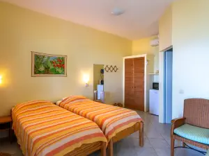 Tamarind Tree Hotel