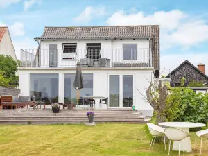 8 Person Holiday Home in Præstø