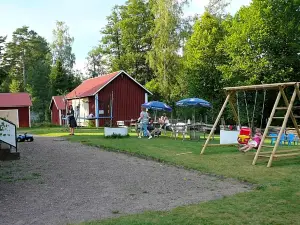 Lönneberga Vandrarhem & Hostel