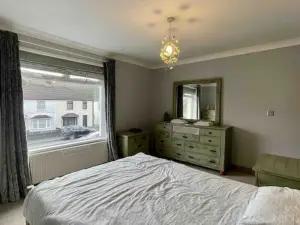 Charming 3 bedroom house with a warmth character