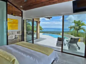 Golden Pineapple Villas-Adults Only