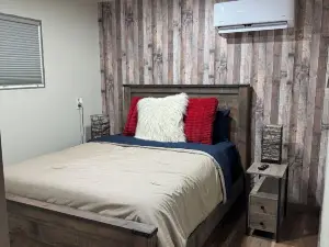 Cottage just 30 minutes from Texas A&M, 15 minutes from Premiere baseball field