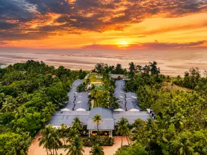 Foxoso la Beach Resort, Morjim