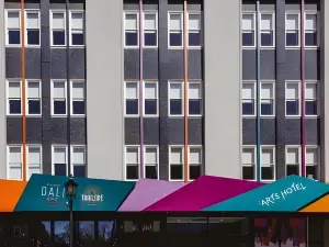 The Arts Hotel