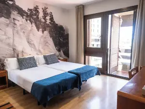 Hotel Adonis Plaza