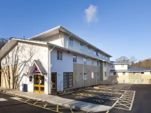 Premier Inn Christchurch / Highcliffe