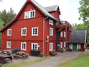 5 person holiday home in KNÄRED-By Traum