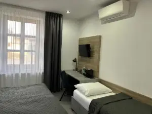 Hotel 14Dveří