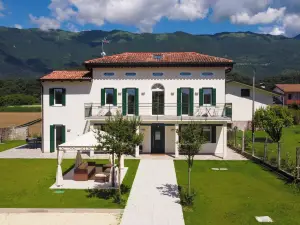 카사 티티 폴체니고