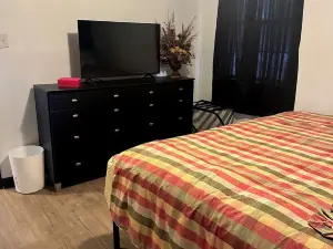 Charming Old 3-Bedroom with WiFi, & Central Heat & Air in Cabot. Newly Renovated
