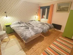 8 person holiday home in STONGLANDSEIDET