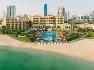 Royal Saray Resort