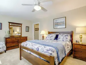 Waterfront Cambridge Home Pool and Dock!