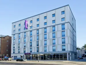 Premier Inn Slough Central South