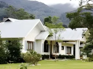 The Riverside Inn