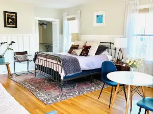 Sweet Suite in Montague Near Colleges and Downtown Turners Falls Great Falls.