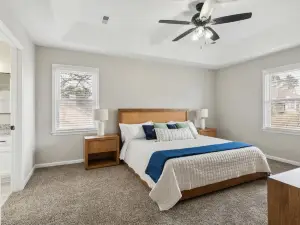 Charming 3BR Farmhouse • Fenced Acre • Madison