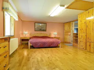 17 person holiday home in MELLERUD-By Traum