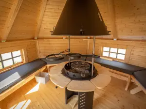 Weedingshall Lodges