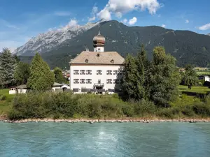 ชลอส แอนด์ บูทีคโฮเทล มิทเทอร์ฮาร์ท