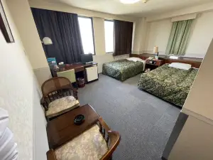 Nakatsu Sanraizu Hotel
