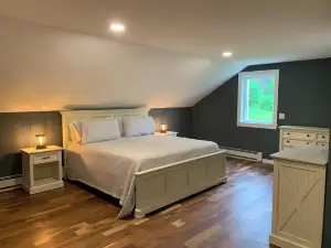 Midcoast Maine apartment perfect for exploring the area's treasures!