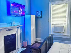 4-bedroom apartment in superb Waycross with AC, WiFi. Enjoy your stay